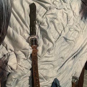 Ariat belt  size medium